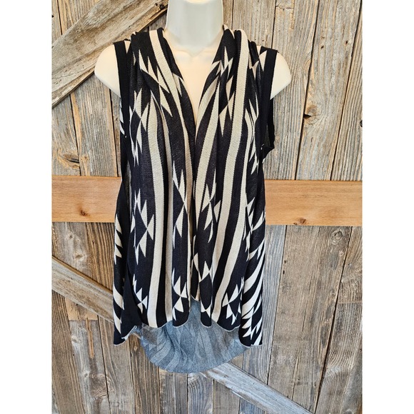 Lady's world Aztec career casual shrug drape office sweater OS ^ - Picture 1 of 5